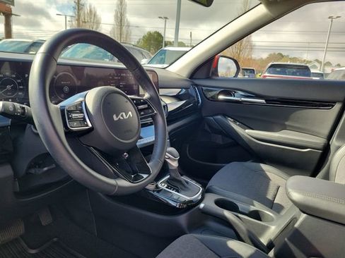 Certified 2024 Kia Seltos S image 12