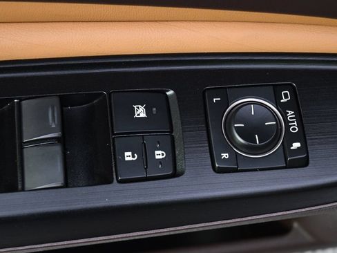 Used 2020 Lexus ES 350 Ultra Luxury w/ Accessory Package 2 FWD image 23