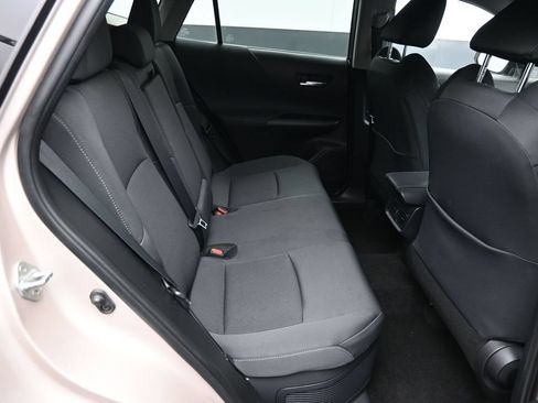 Used 2024 Toyota Venza LE AWD/4WD image 23