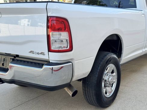 Used 2022 RAM 2500 Big Horn AWD/4WD image 43