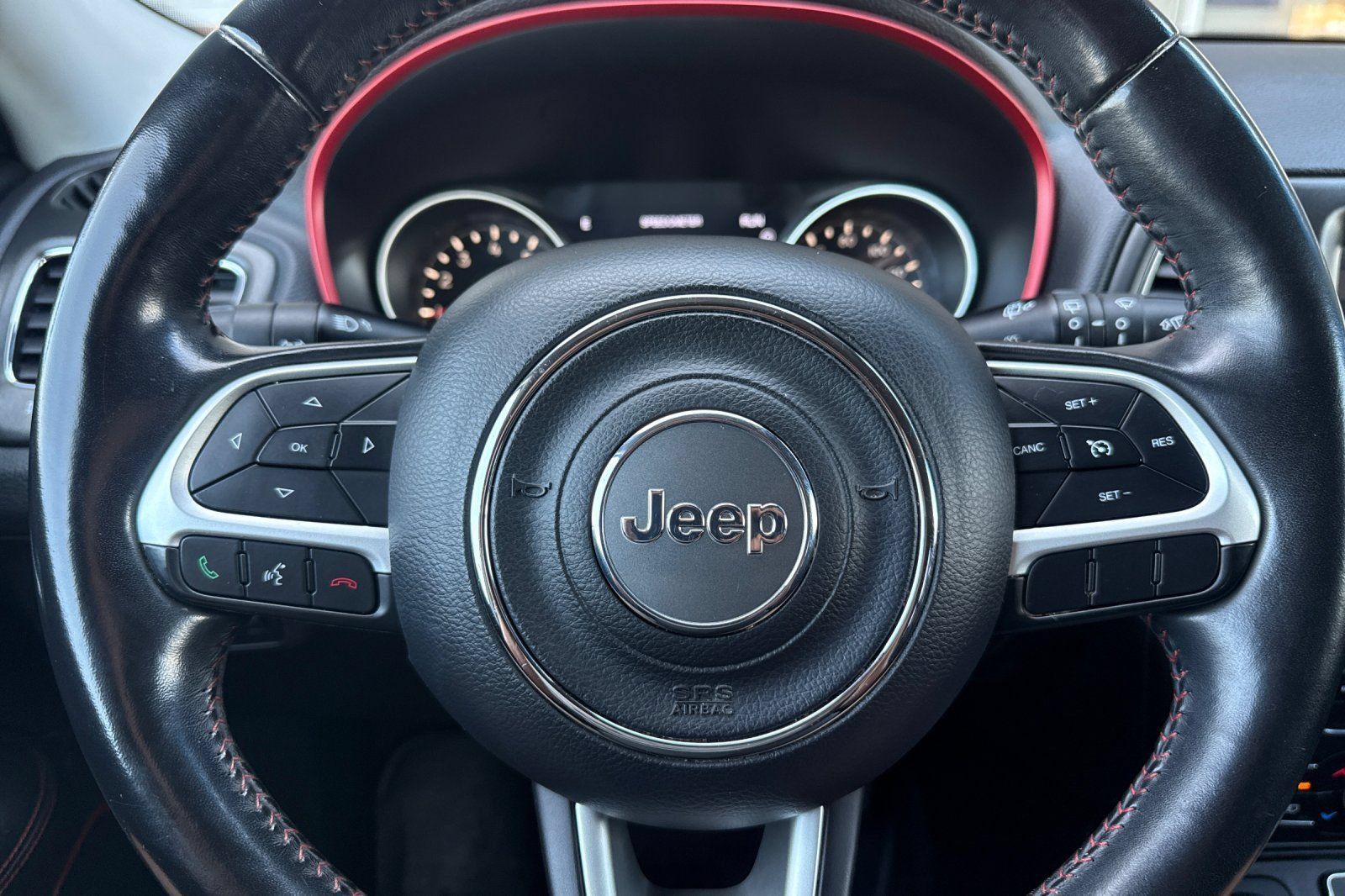 Used 2019 Jeep Compass Trailhawk AWD/4WD image 34
