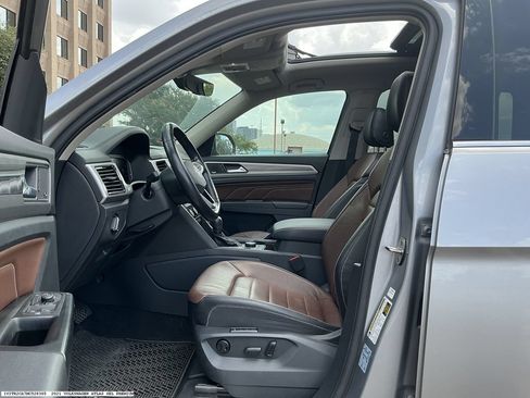 Used 2021 Volkswagen Atlas SEL Premium AWD/4WD image 8
