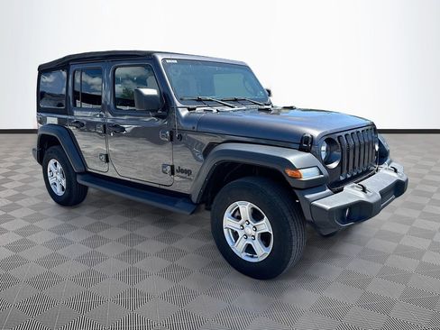 Used 2022 Jeep Wrangler Unlimited Sport AWD/4WD image 4