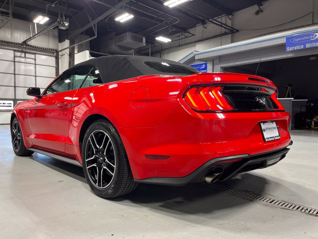 Used 2018 Ford Mustang Premium RWD image 5