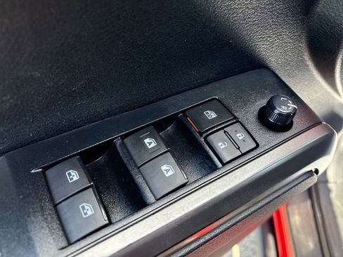Used 2021 Toyota Tacoma TRD Off-Road AWD/4WD image 14