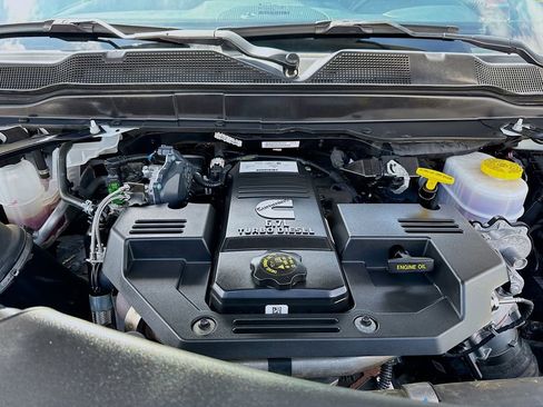 Used 2024 RAM 3500 Tradesman w/ Chrome Appearance Group image 39