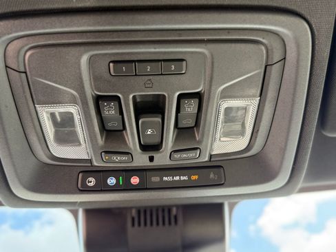 Used 2024 Chevrolet Silverado 1500 ZR2 w/ ZR2 Bison Edition AWD/4WD image 32