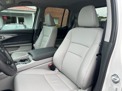 Used 2025 Honda Ridgeline RTL image 14