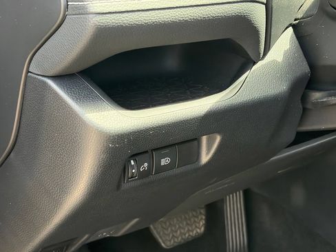 Used 2025 Toyota RAV4 XLE FWD image 7