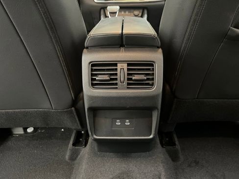 Used 2025 Nissan Rogue SL FWD image 21