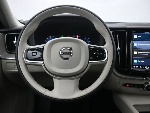 Used 2025 Volvo XC60 B5 Plus w/ Protection Package Premier image 25