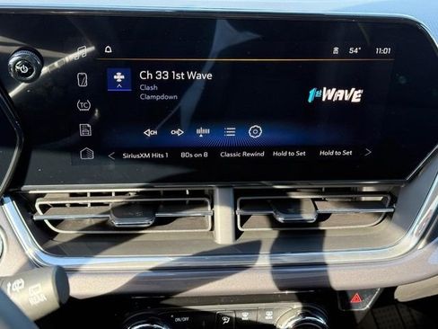 New 2026 Chevrolet Trax ACTIV w/ Sunroof Package image 12