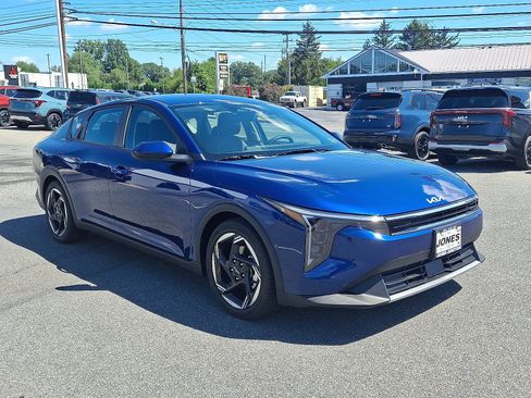 New 2025 Kia K4 EX image 2