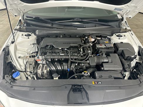 Used 2021 Hyundai Elantra SEL FWD image 31
