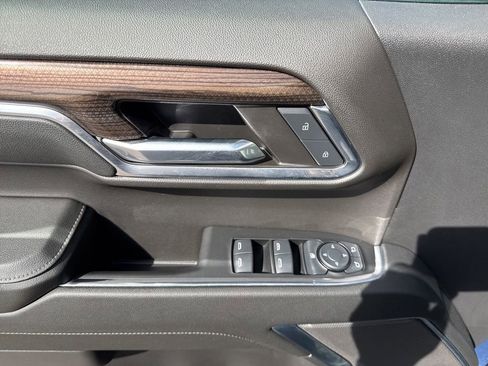 Used 2024 Chevrolet Silverado 1500 LT AWD/4WD image 8