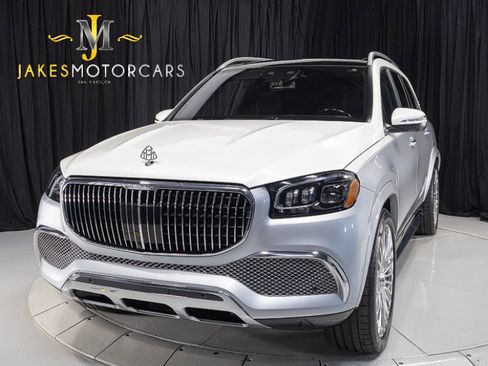 Used 2023 Mercedes-Benz Maybach GLS 600 4MATIC image 25