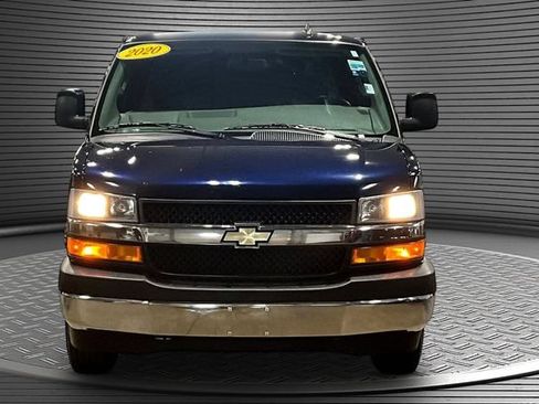 Used 2020 Chevrolet Express 2500 w/ Driver Convenience Package RWD image 2