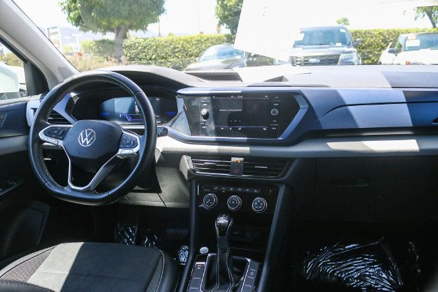 Used 2023 Volkswagen Taos SE FWD image 16