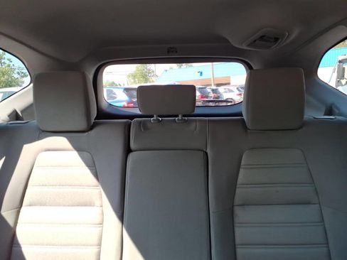 Used 2017 Honda CR-V LX image 14