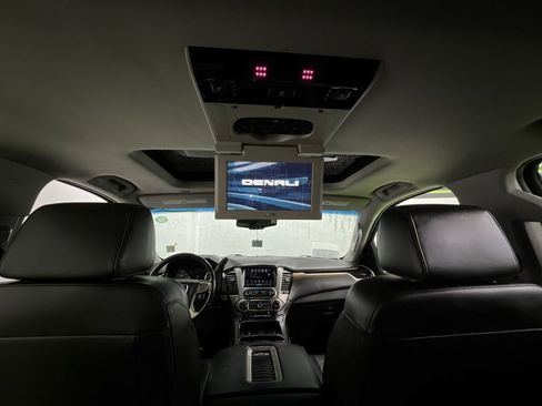 Used 2018 GMC Yukon Denali w/ Open Road Package AWD/4WD image 27