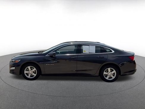 Used 2023 Chevrolet Malibu LT w/ Driver Confidence Package FWD image 9