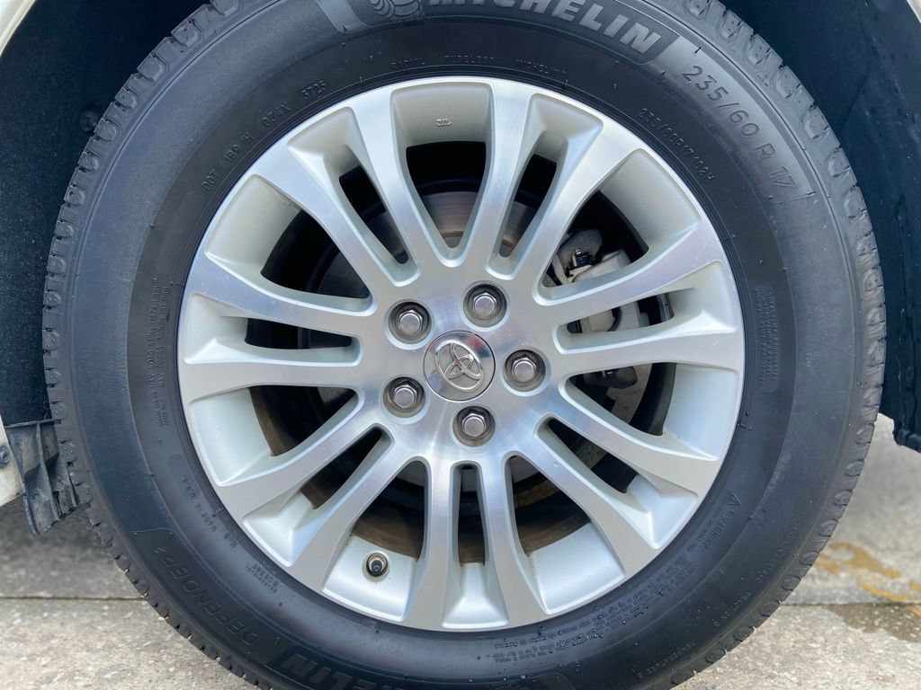 Used 2014 Toyota Sienna XLE FWD image 10