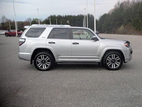 Used 2022 Toyota 4Runner Limited image 3