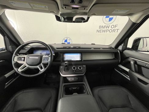 Used 2024 Land Rover Defender 110 S image 13
