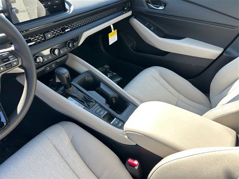 New 2026 Honda Accord SE image 11
