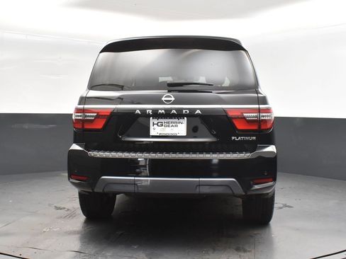 Used 2024 Nissan Armada Platinum w/ Captain's Chairs Package image 7