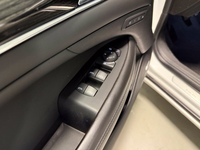 Used 2019 Buick LaCrosse Premium w/ Driver Confidence Package II FWD image 11