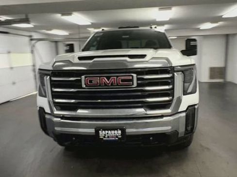 New 2026 GMC Sierra 2500 SLE w/ SLE Value Package; image 3