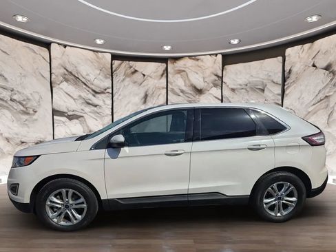 Used 2017 Ford Edge SEL w/ Equipment Group 201A FWD image 3