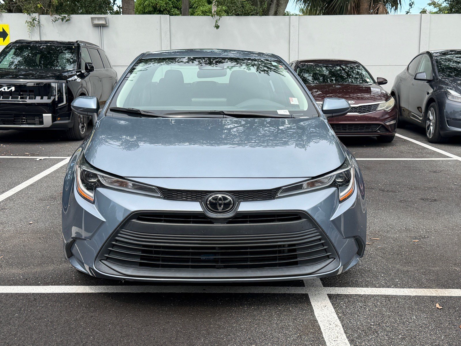 Used 2024 Toyota Corolla LE FWD image 2
