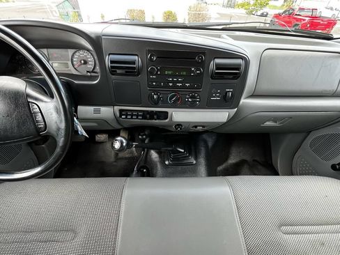 Used 2006 Ford F350 XL AWD/4WD image 14