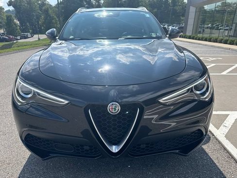 Used 2018 Alfa Romeo Stelvio Ti AWD/4WD image 2