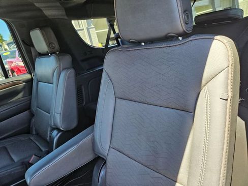 Used 2024 Chevrolet Suburban High Country w/ Advanced Technology Package AWD/4WD image 19