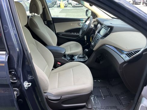 Used 2017 Hyundai Santa Fe Sport image 17