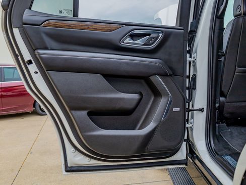 Used 2024 Chevrolet Tahoe Premier image 38