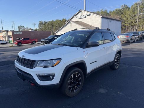 Used 2020 Jeep Compass Trailhawk AWD/4WD image 1