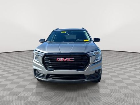 Certified 2024 GMC Terrain SLT w/ Elevation Edition AWD/4WD image 4