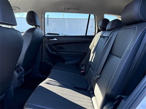 Certified 2023 Volkswagen Tiguan SE image 22