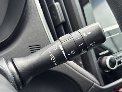 Certified 2021 Subaru Crosstrek 2.0i image 17