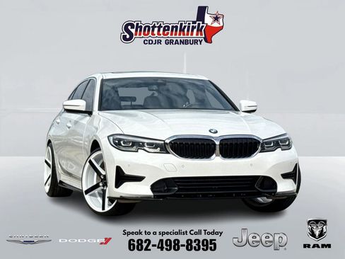 Used 2020 BMW 330i Sedan w/ Convenience Package RWD image 1