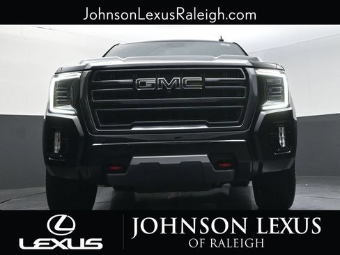 Used 2023 GMC Yukon AT4 w/ AT4 Premium Plus Package AWD/4WD image 16