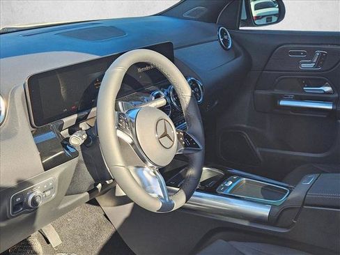 New 2026 Mercedes-Benz GLA 250 image 3