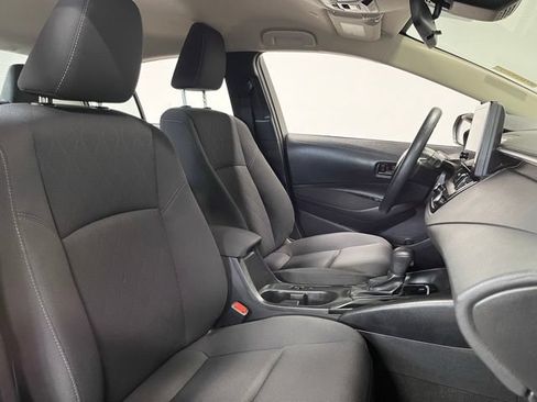 Used 2024 Toyota Corolla LE FWD image 10