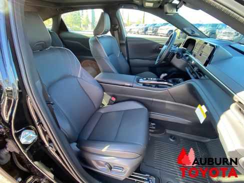 New 2026 Toyota Crown Platinum AWD/4WD image 11