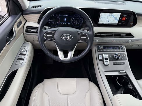 Used 2022 Hyundai Palisade SEL w/ Premium Package image 14