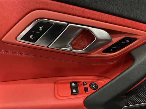 Used 2025 BMW Z4 M40i w/ Premium Package image 11